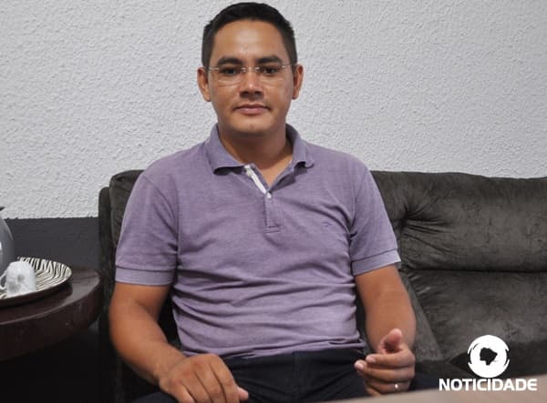 Itamar Souza anuncia saída da base aliada de Marcelo Ascoli e diz que oposição vai crescer