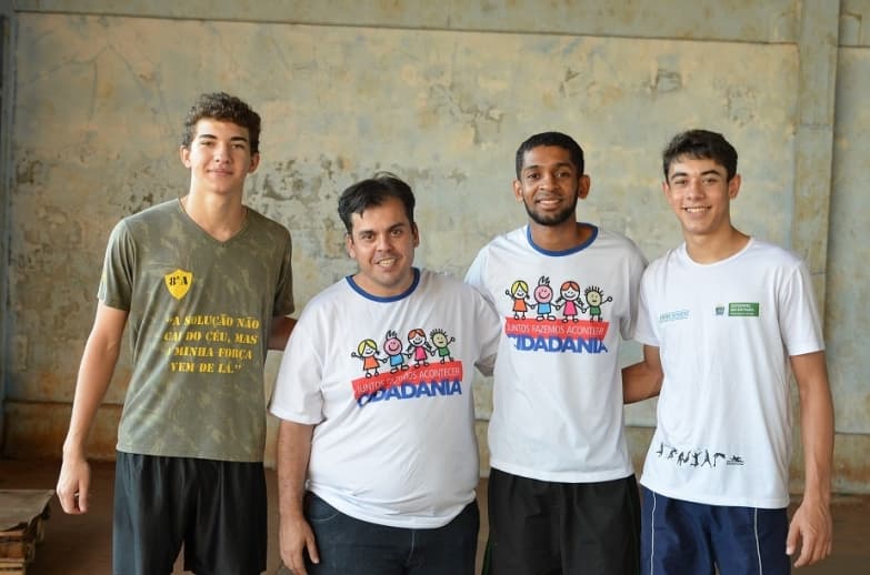 Projeto Pequeno Cidadão se destaca e leva atletas de handebol a São Paulo