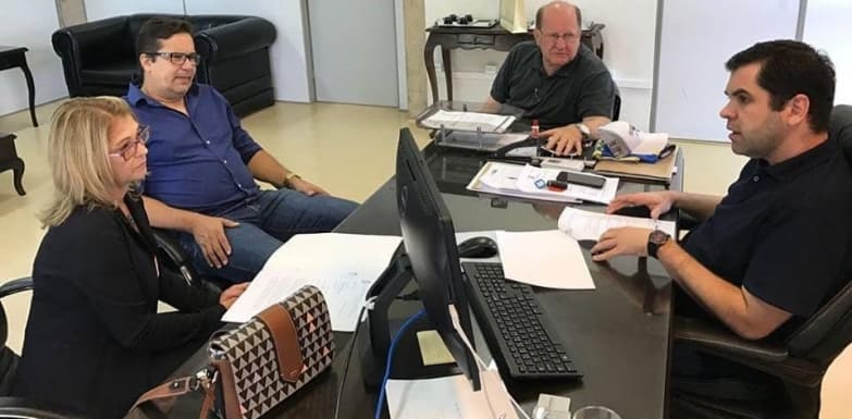 Em reunião com Secretário Estadual, Enelvo pede recurso para Saúde em Sidrolândia