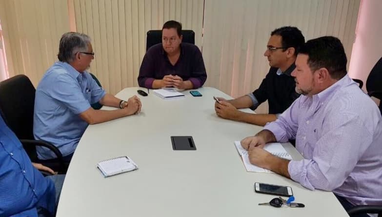 Jean Nazareth e Zeca do PT apresentam demandas da agricultura familiar ao Incra/MS