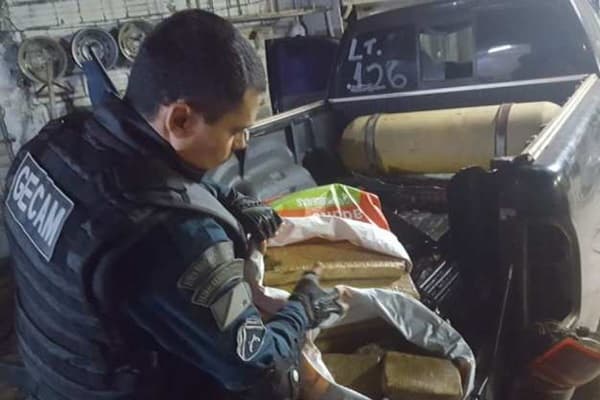 Veículo apreendido em Sidrolândia é leiloado com 30 kg de droga escondida
