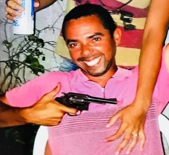 Marido atira no rosto de esposa grávida e durante a fuga também atira e atinge cunhado