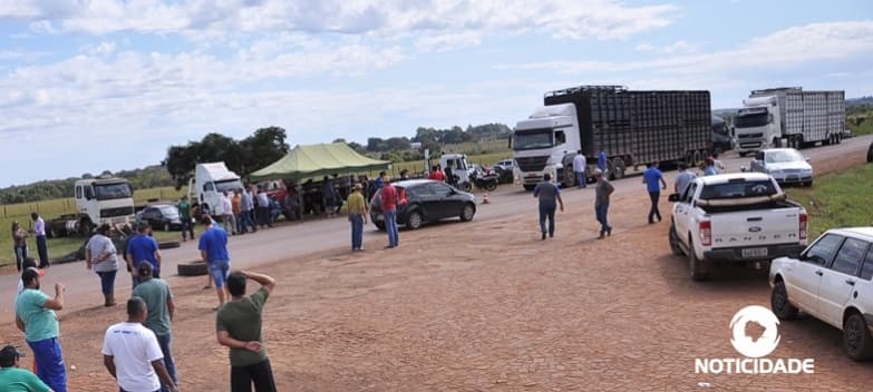Em MS, caminhoneiros permanecem paralisados em 44 pontos e negam desmobilização