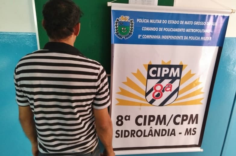 Durante abordagem, PM prende motorista com mandado de prisão em aberto