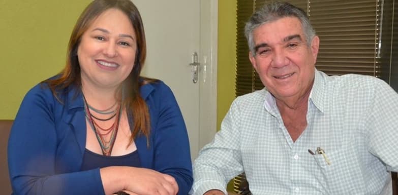 Maurílio recebe prefeita de Antônio João para falar sobre gestão pública