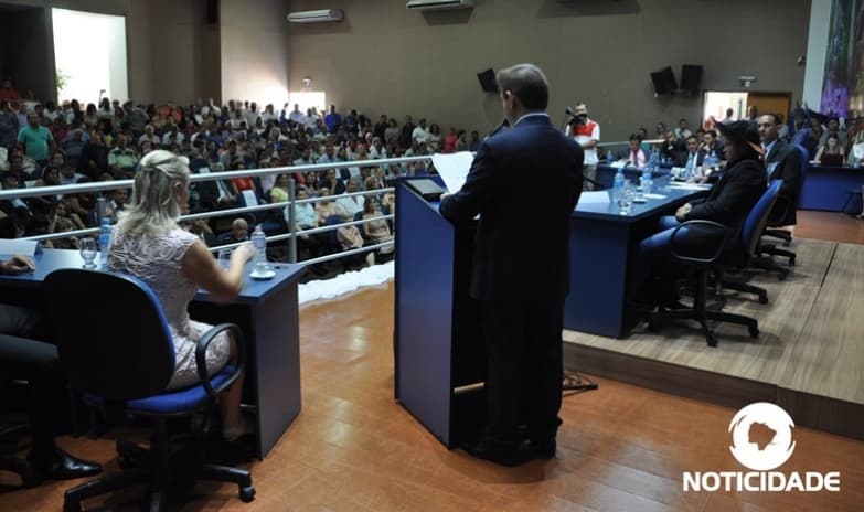 Na 1ª sessão solene do ano, prefeito deve fazer prestação de contas dos 45 dias de atuação