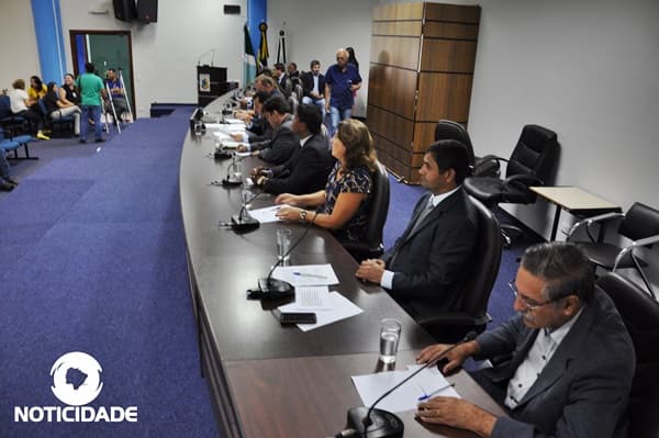 Demanda é grande e sessão é marcada por pedidos a Secretaria de Obras