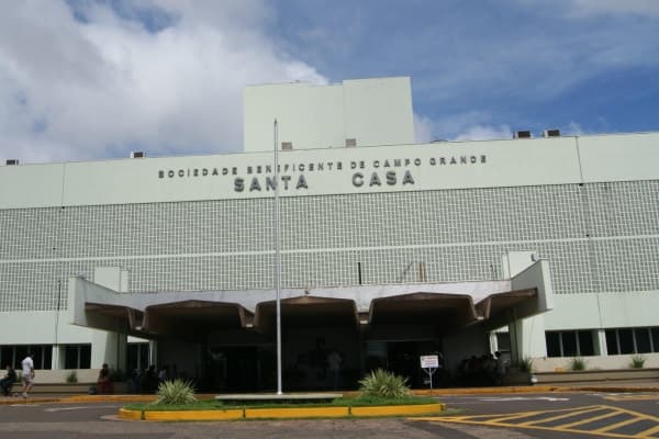 Santa Casa fecha as portas para casos sem urgência para barrar demanda do interior