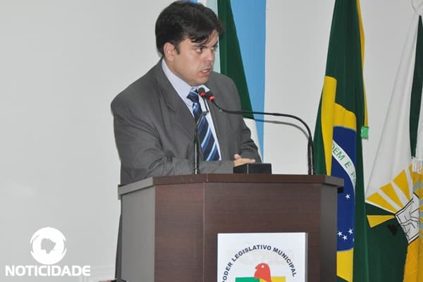 Robert cobra informações sobre situação dos convênios a Assema e Cassems