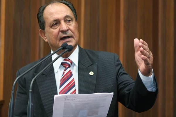 Deputado Zé Teixeira faz indicação pedindo ambulância para o Hospital de Sidrolândia