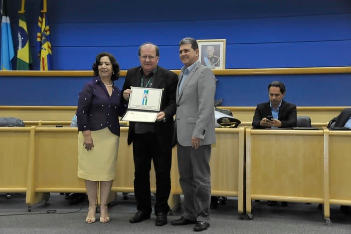Enelvo e membros da Agraer foram homenageados pelo Projeto Rondon