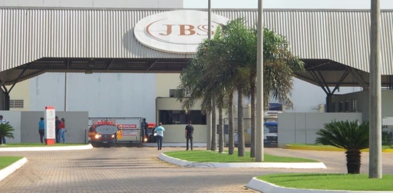 Unidade da JBS na Capital volta a ter registro de vazamento de amônia