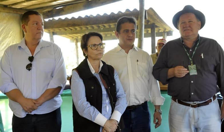 Comunidade do Assentamento Vista Alegre recebe patrulha mecanizada