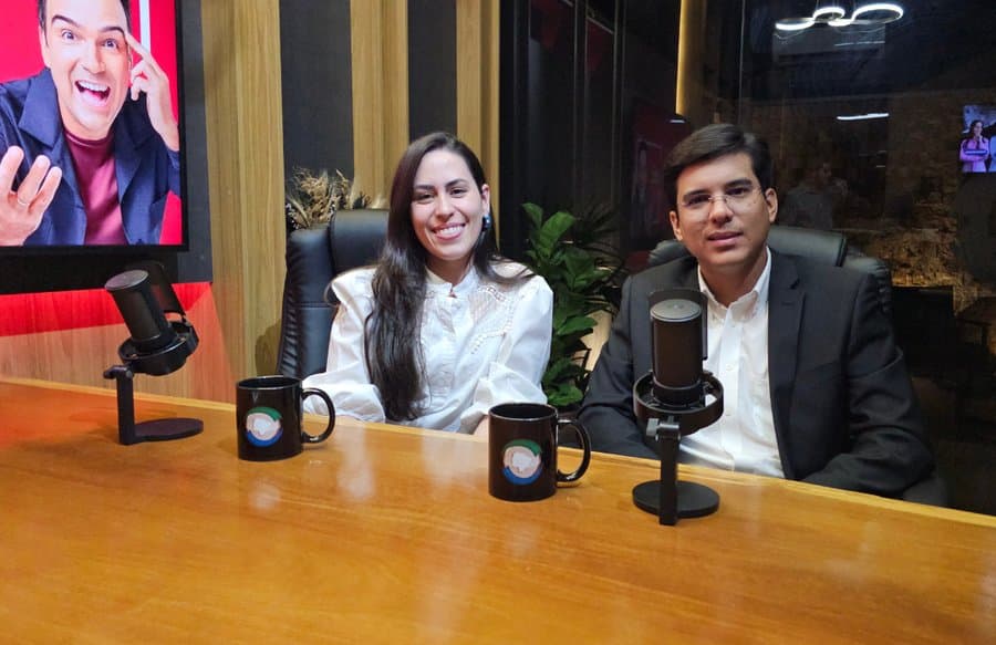 Consultores de negócios da Ademicon destacam benefícios de consórcio