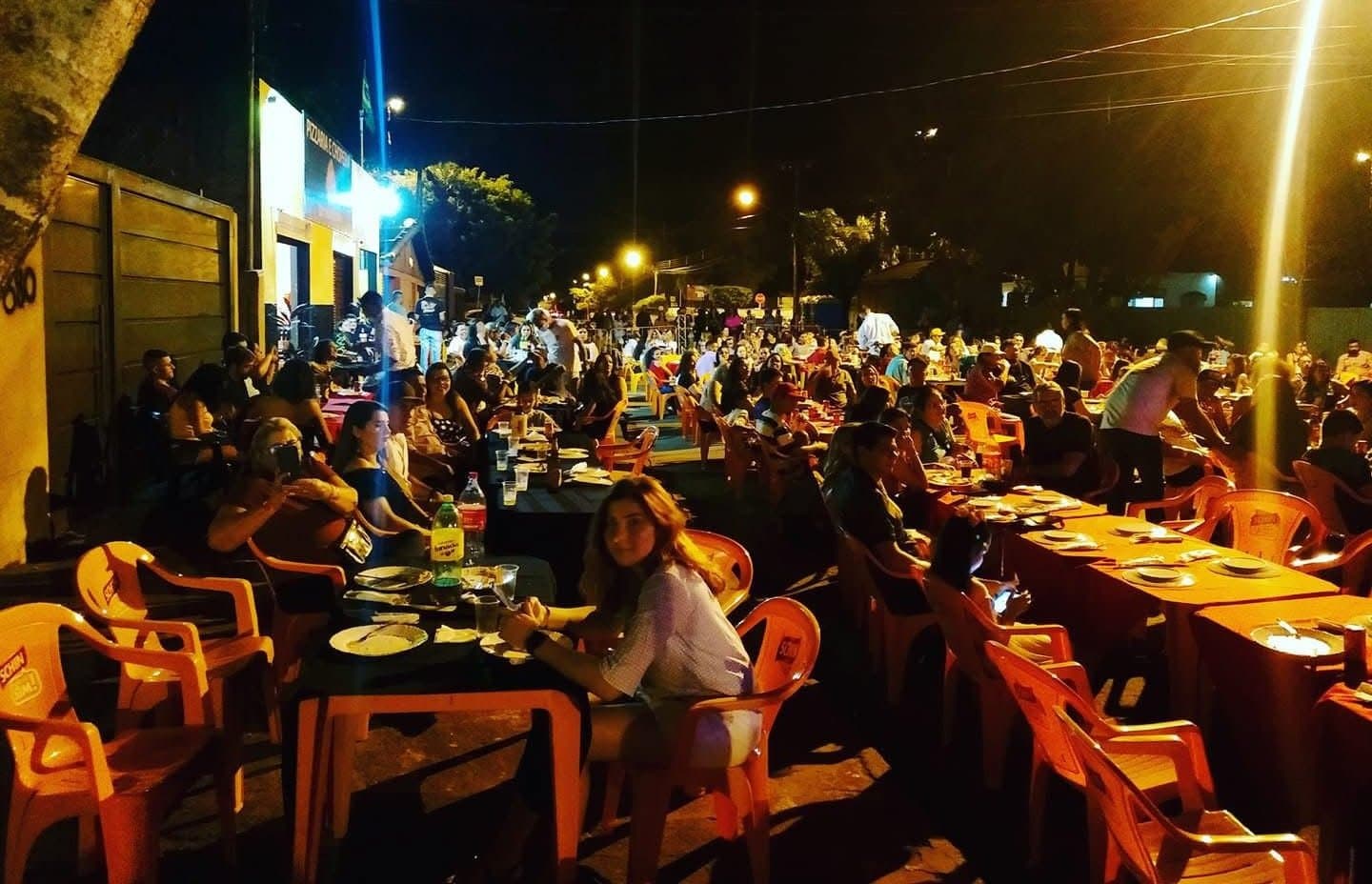 Pizzaria e Choperia Império promove rodízio especial com música ao vivo neste sábado