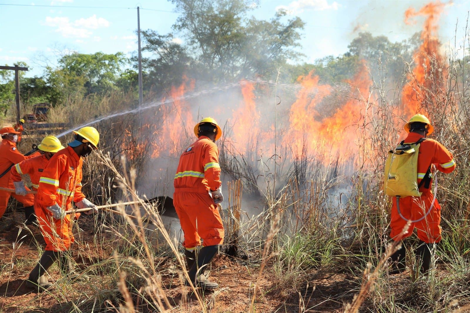 Defesa Civil reforça alerta contra queimadas e incêndios em Sidrolândia