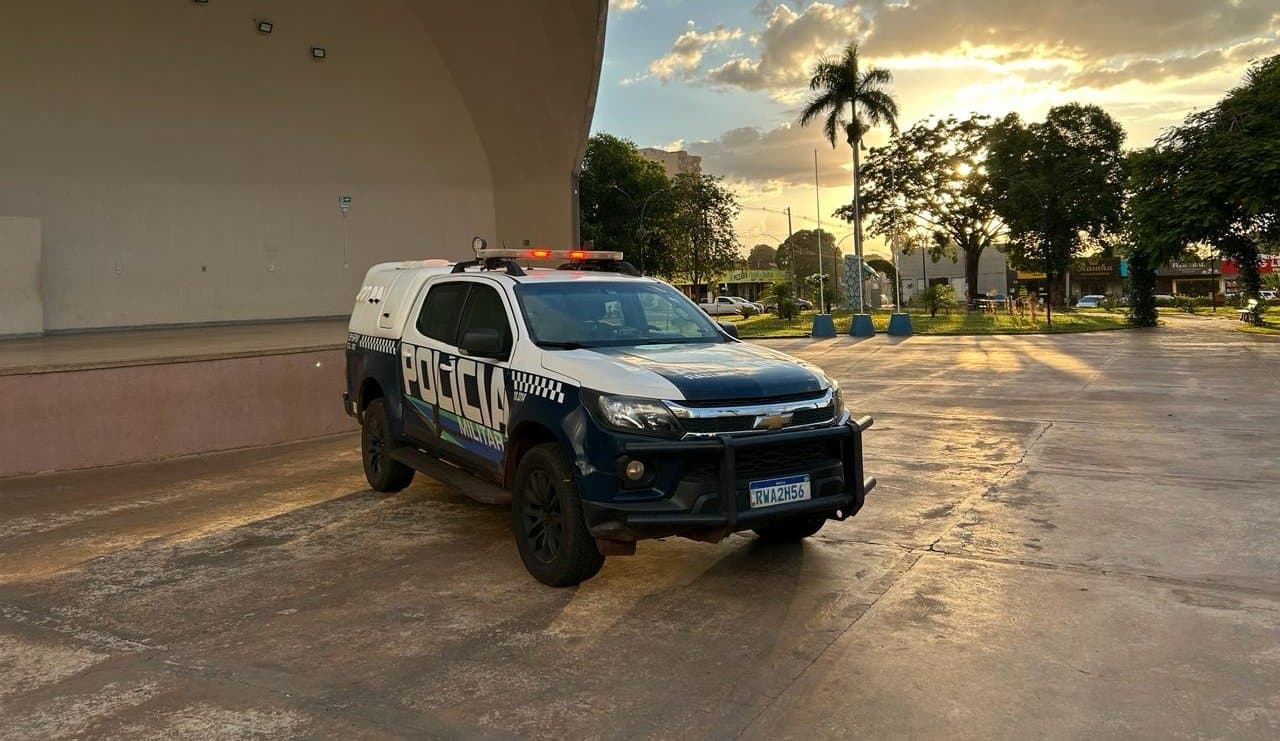 Homem é preso por importunação sexual e ato obsceno na Praça Central de Maracaju