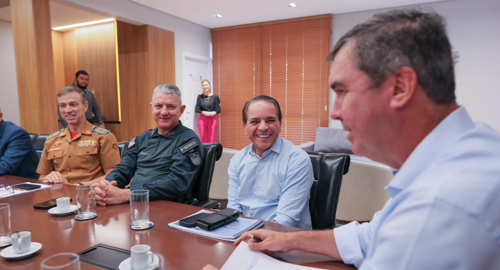 Coronel David destaca avanços após reunião com Riedel, com ampliação de vagas nos cursos e sinalização de reposição salarial para militares 
