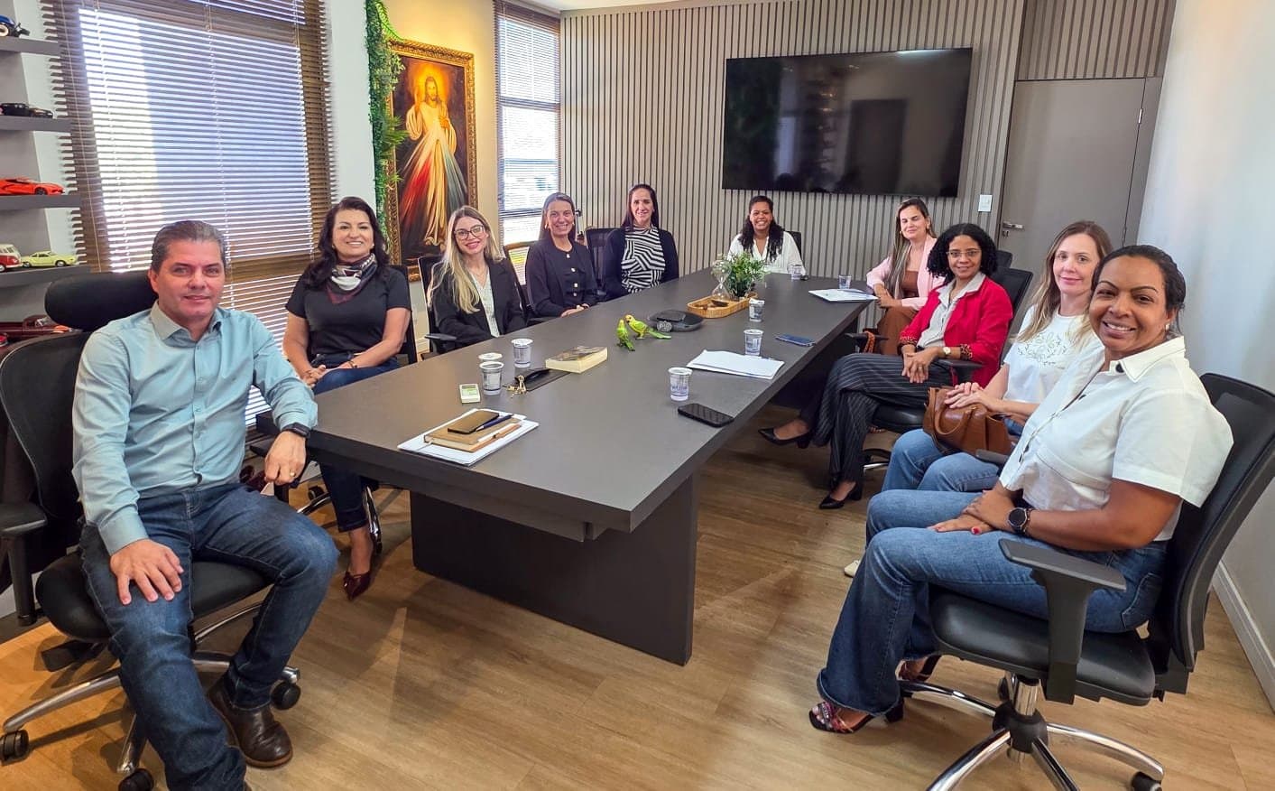 Maracaju recebe representantes do TJMS e TCE-MS e fortalece posição como referência estadual na proteção às mulheres e crianças