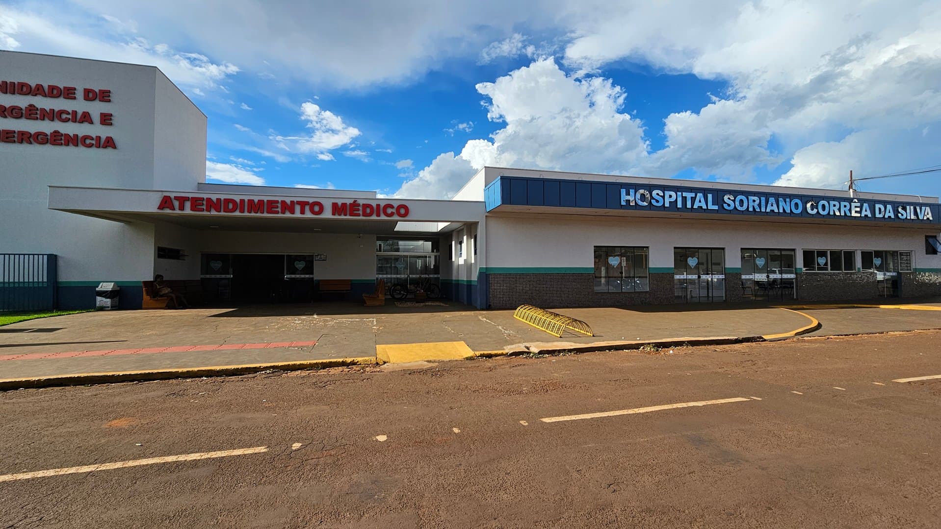 Homem é esfaqueado no rosto e no tórax após ex-companheira não aceitar o fim do relacionamento
