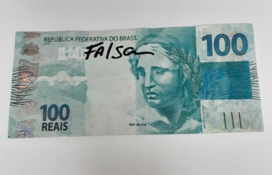 Em Maracaju, homem usa nota de R$ 100,00 reais falsa para pagar combustível