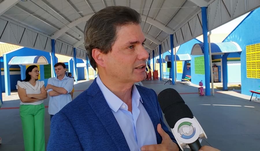 Prefeito confirma publicação de edital para concurso público com mais de 350 vagas