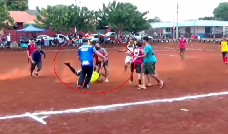 Árbitro é agredido após expulsar jogador em partida de futebol em Maracaju