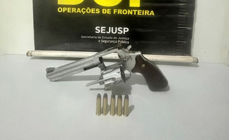 Homem armado com revólver calibre 357 é preso pelo DOF em Vista Alegre