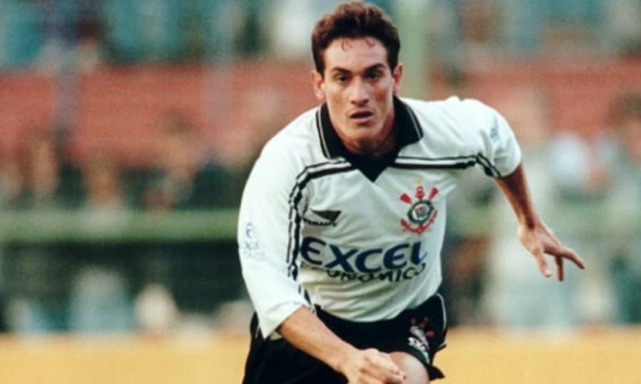 Sidrolândia receberá jogo festivo com presença de Gamarra, zagueiro ídolo do Corinthians