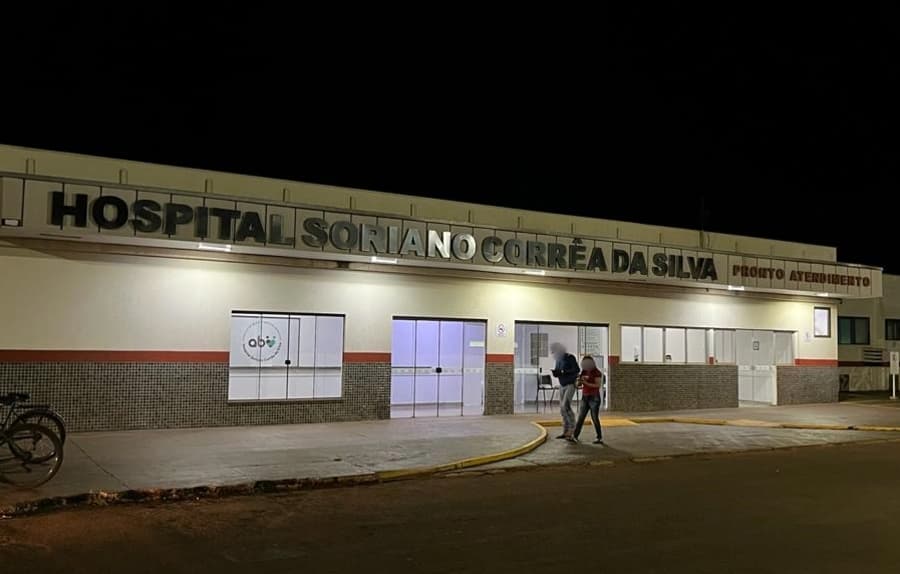 Jovem de 24 anos leva golpe de facão na cabeça após discutir com “amigo” em bar