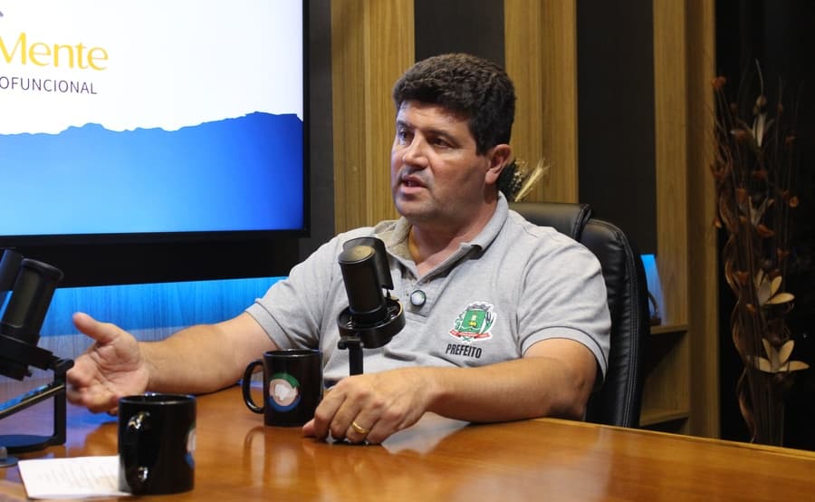 “Até dezembro todas as escolas da área urbana estarão climatizadas”, destaca prefeito