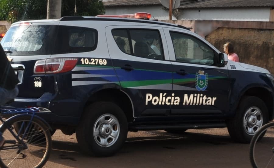 Adolescente de 14 anos é assaltado em plena luz do dia enquanto panfletava