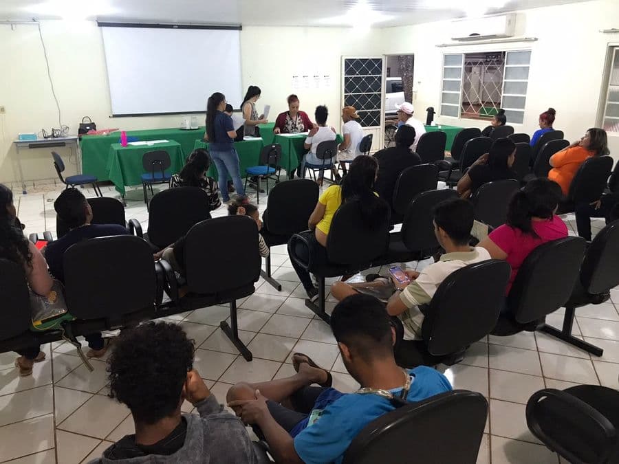 Assistência Social e agente da Polícia Federal realizam regularização de imigrantes em Sidrolândia
