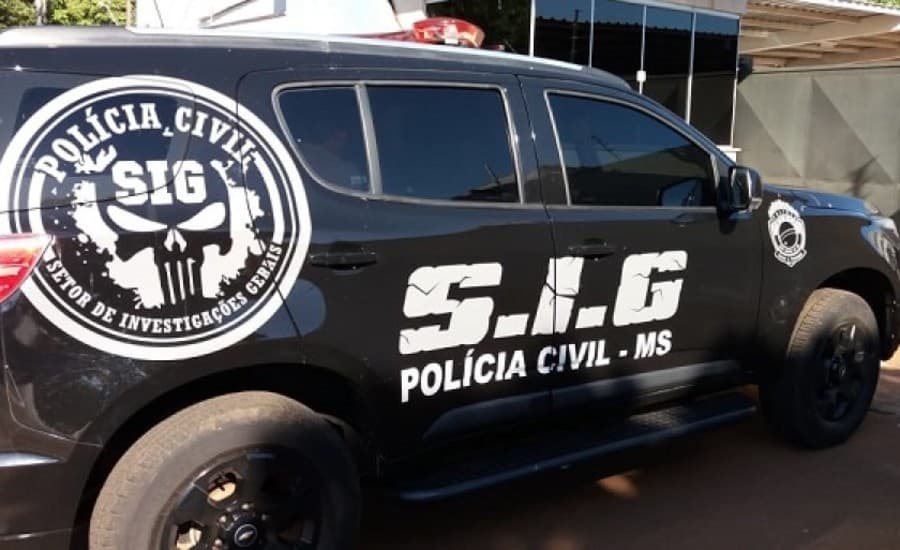 Polícia Civil cumpre mandado de busca e apreensão e encontra maconha e cocaína em residência