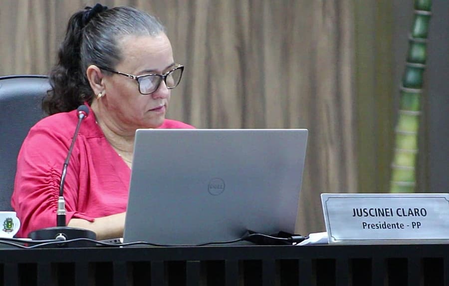 Câmara aprova programa que vai pagar R$ 1 mil e cesta básica para 200 famílias