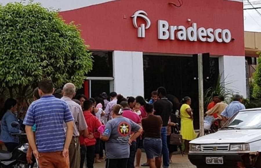 Beneficiários do INSS relatam dificuldades para sacar dinheiro em Sidrolândia