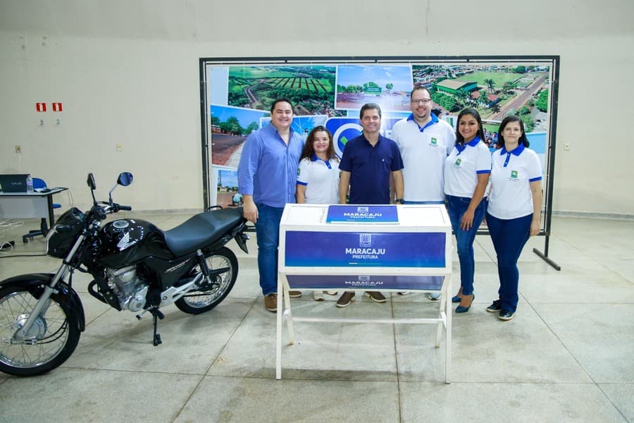 Prefeitura realiza o sorteio do IPTU 2022 e entrega 12 ônibus novos para a frota escolar