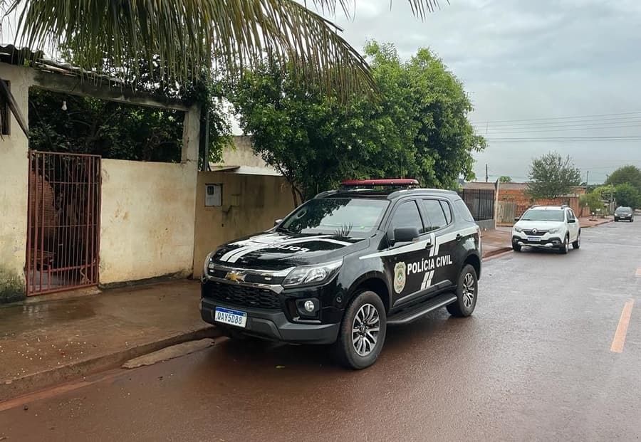 Durante cumprimento de mandados, Polícia Civil apreende cerca de 1 kg de cocaína