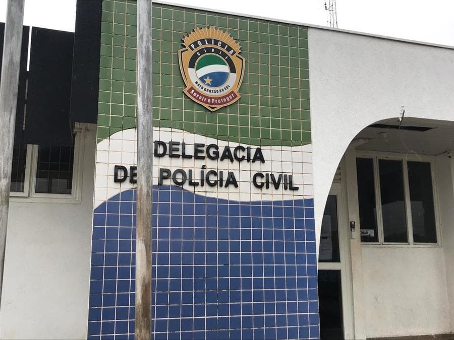 Durante atendimento em loja de Sidrolândia, ladrão furta celular de vendedora