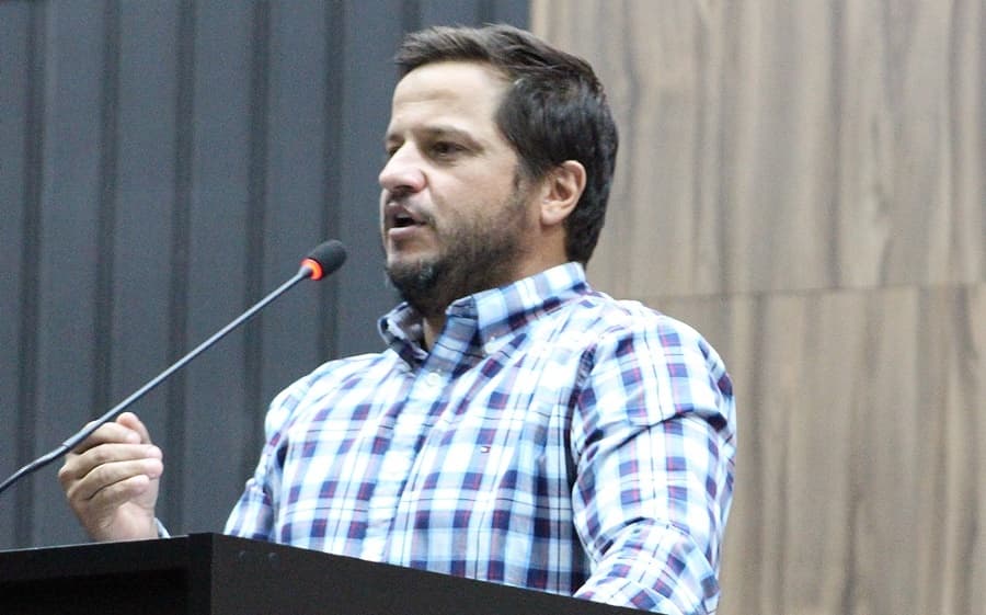 Confirmado: Carlos Henrique deixa a Câmara e assume Secretaria de Infraestrutura