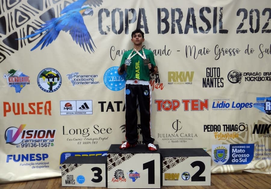 Atleta de Sidrolândia, Marcos é campeão da Copa Brasil de Kickboxing