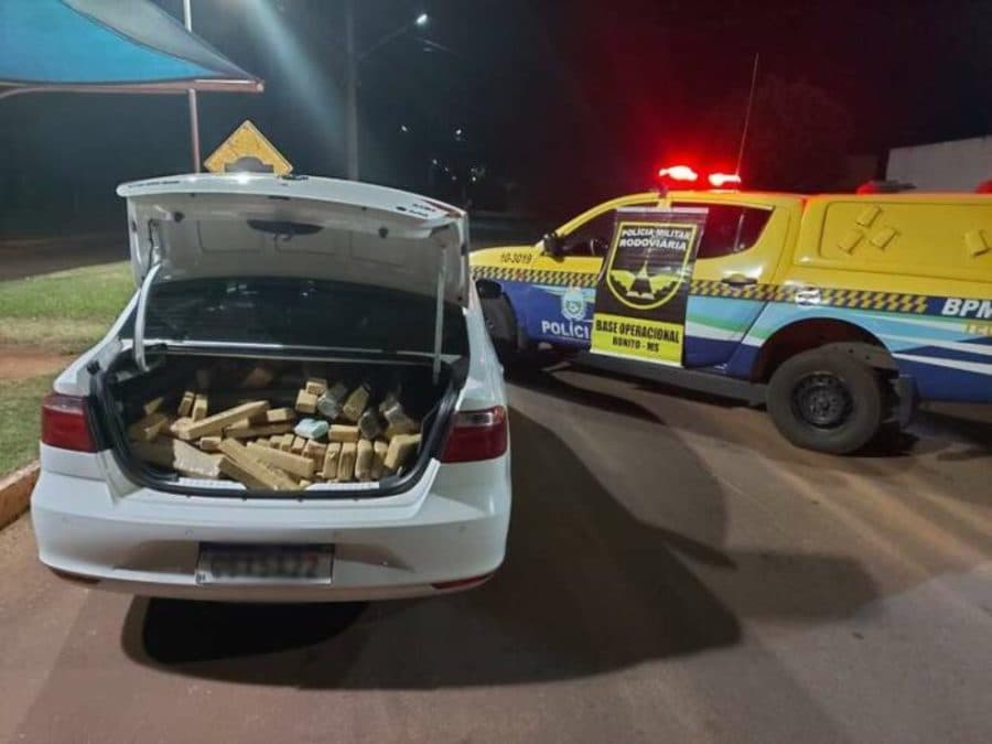 Após perseguição, jovem é preso pela PMR com 350 kg de drogas na MS-164