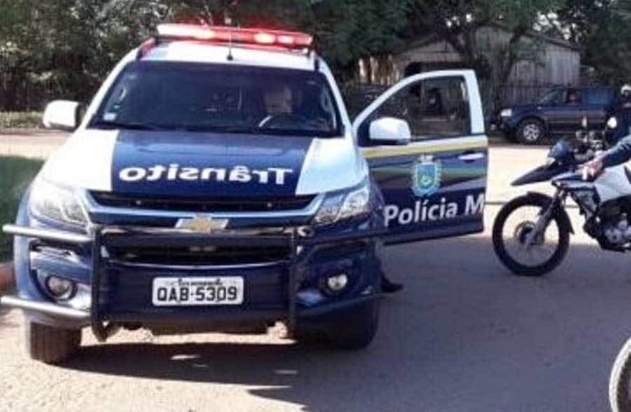 Polícia Militar prende duas mulheres em flagrante após achar mala com 20 kg de maconha