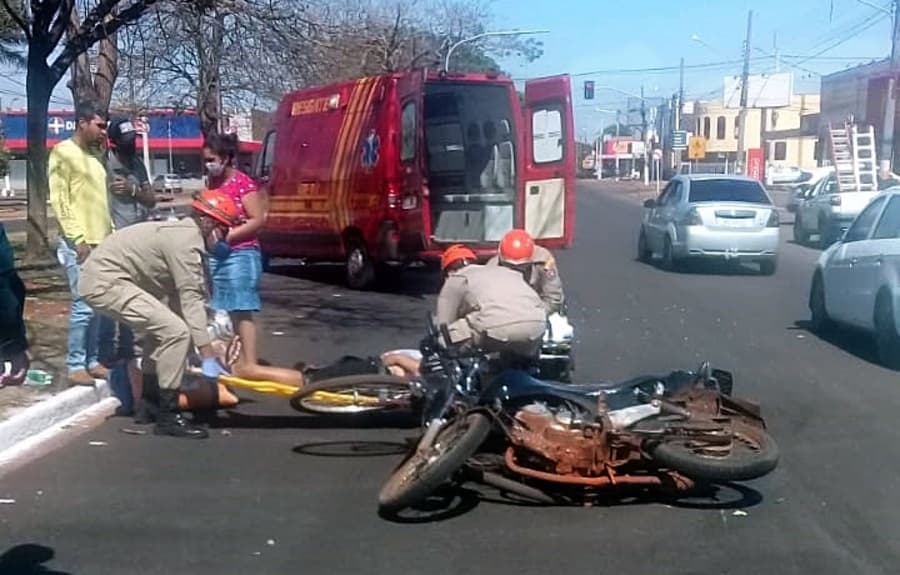 Sem redutores de velocidade, Avenida Dorvalino dos Santos coleciona acidentes