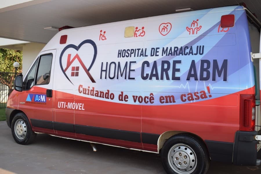 Para atender pacientes com dificuldade de locomoção, Hospital conta com ambulância “home care”