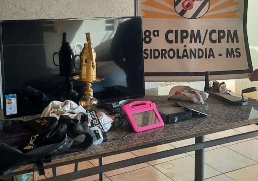 Homem é preso após três crimes em menos de 12 horas; furto, roubo e estupro