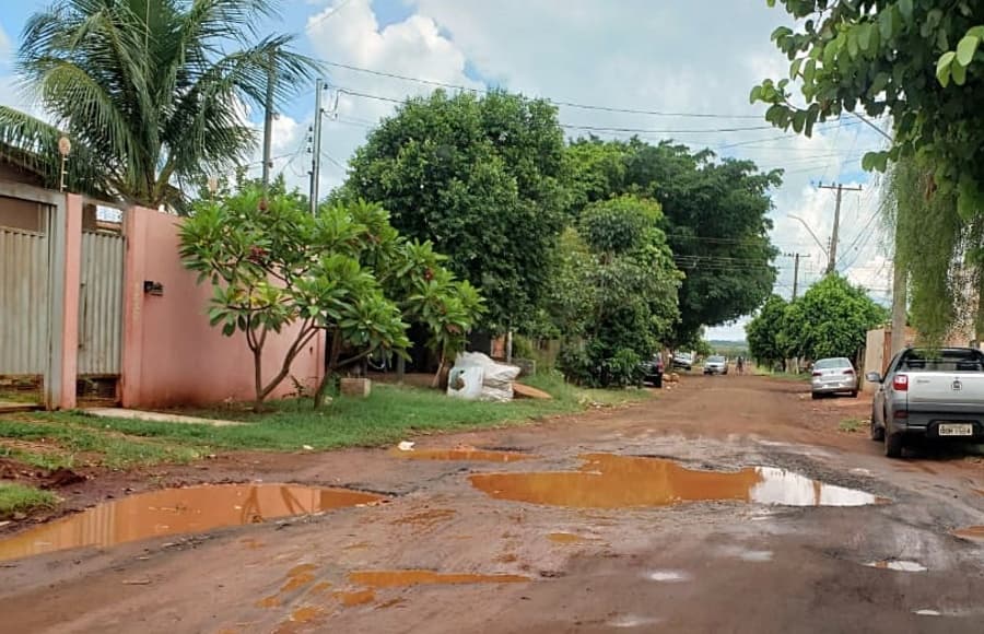 Com maquinário novo, Prefeitura fará mutirão de limpeza e recuperação das vias