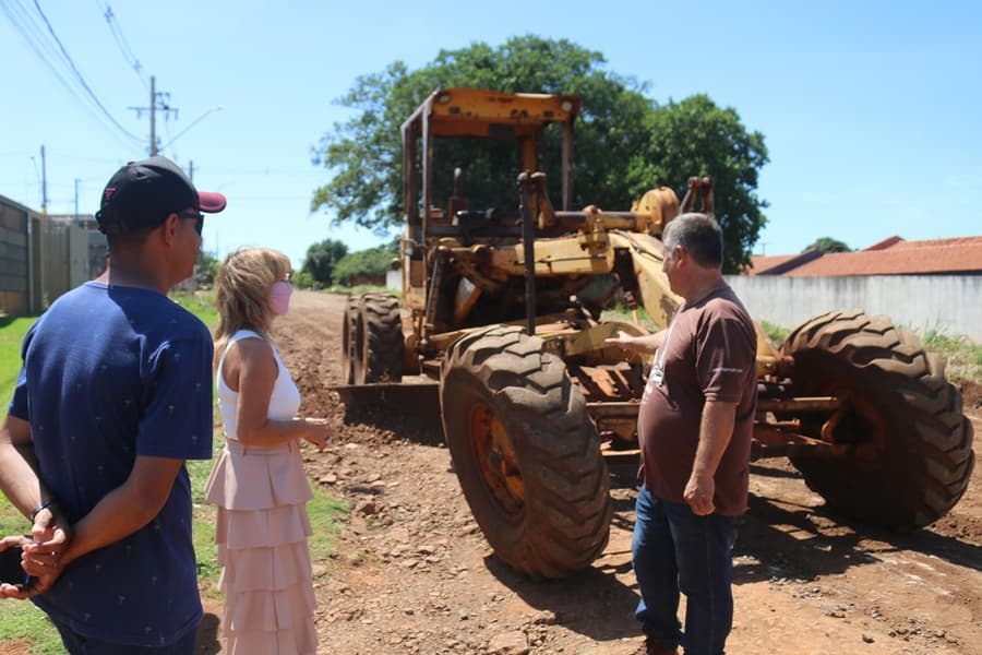 Prefeitura realiza manutenção em estradas dos assentamentos João Batista e Alambari