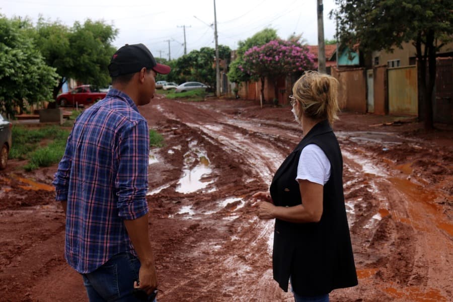 Prefeita Vanda Camilo acompanha de perto situação dos bairros e garante plano de ação