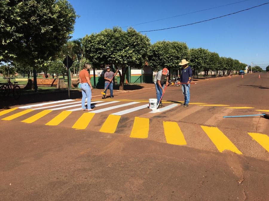 Prefeitura intensifica ações de sinalização de trânsito nas principais vias de Sidrolândia